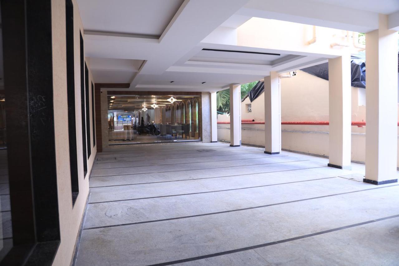 Kings Bury Inn Kumbakonam Dış mekan fotoğraf