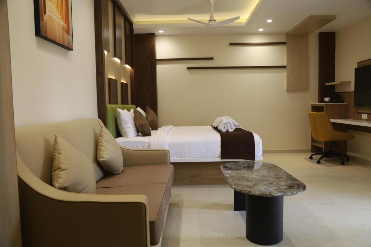 Kings Bury Inn Kumbakonam Dış mekan fotoğraf