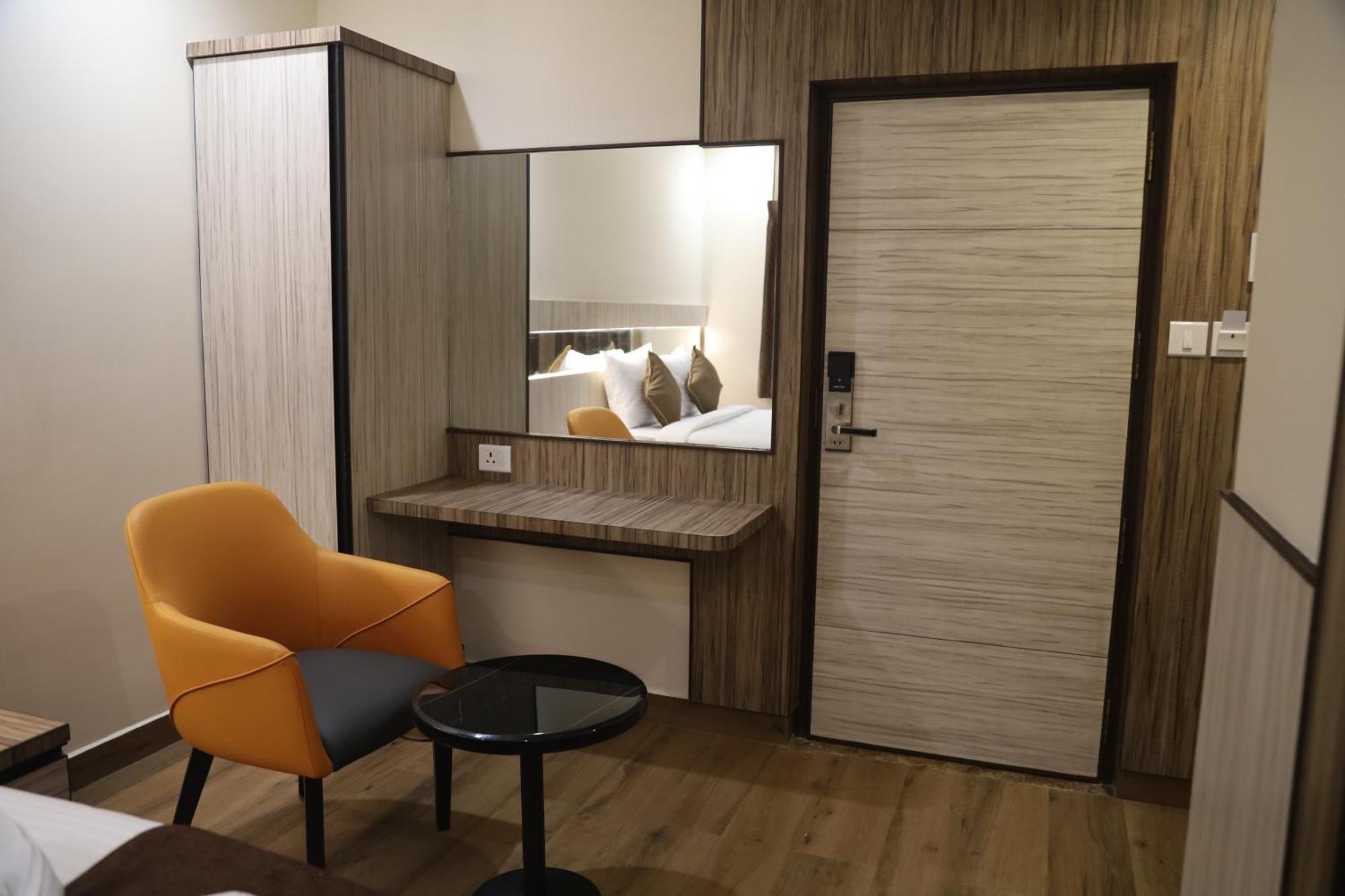 Kings Bury Inn Kumbakonam Dış mekan fotoğraf
