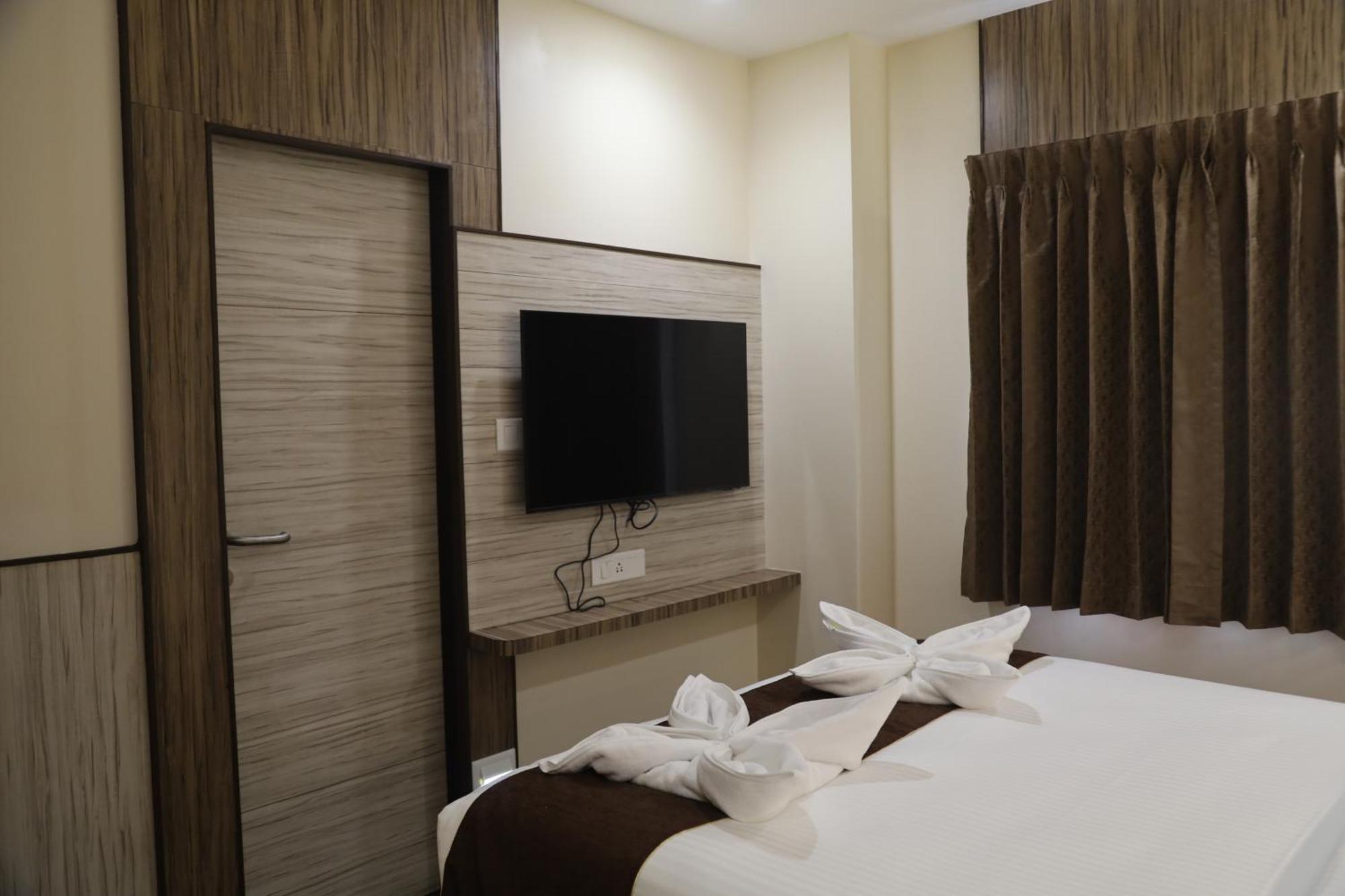 Kings Bury Inn Kumbakonam Dış mekan fotoğraf