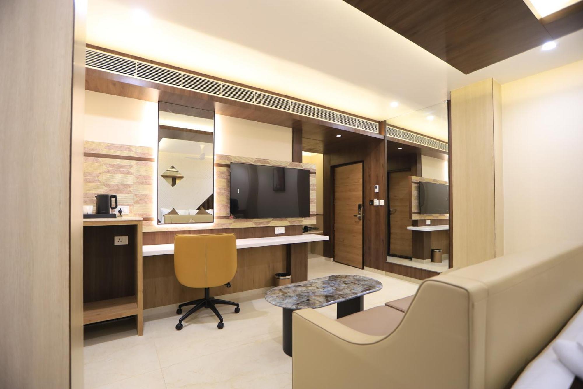 Kings Bury Inn Kumbakonam Dış mekan fotoğraf