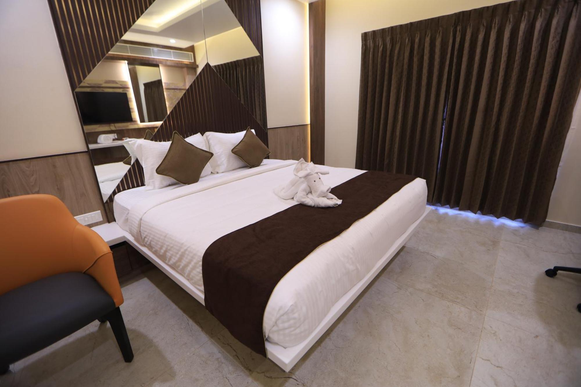 Kings Bury Inn Kumbakonam Dış mekan fotoğraf